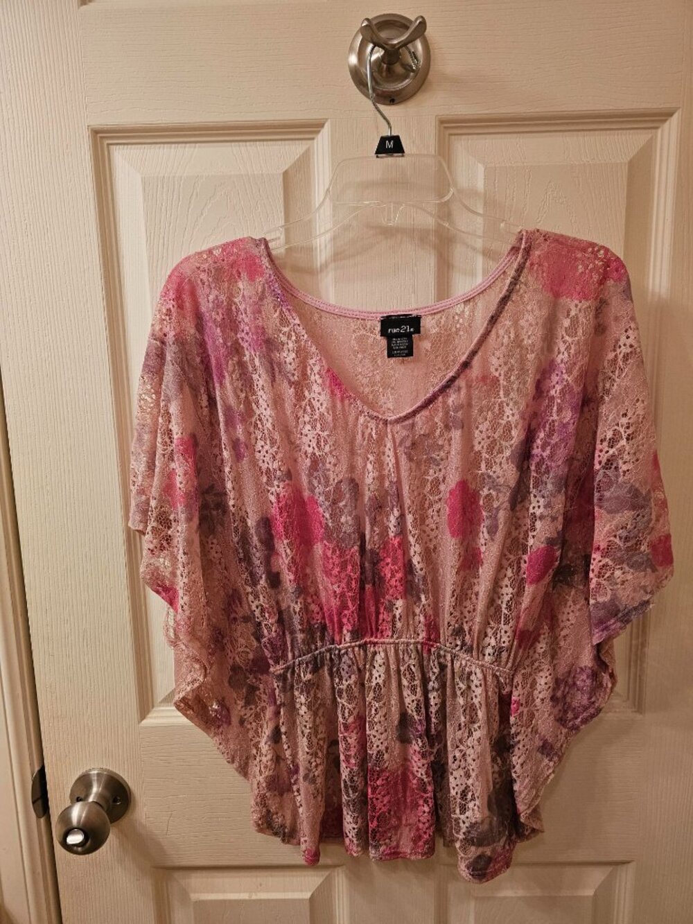 NWOT Rue 21 Large Pink Lace Blouse w / Floral Detail & Elastic Waist